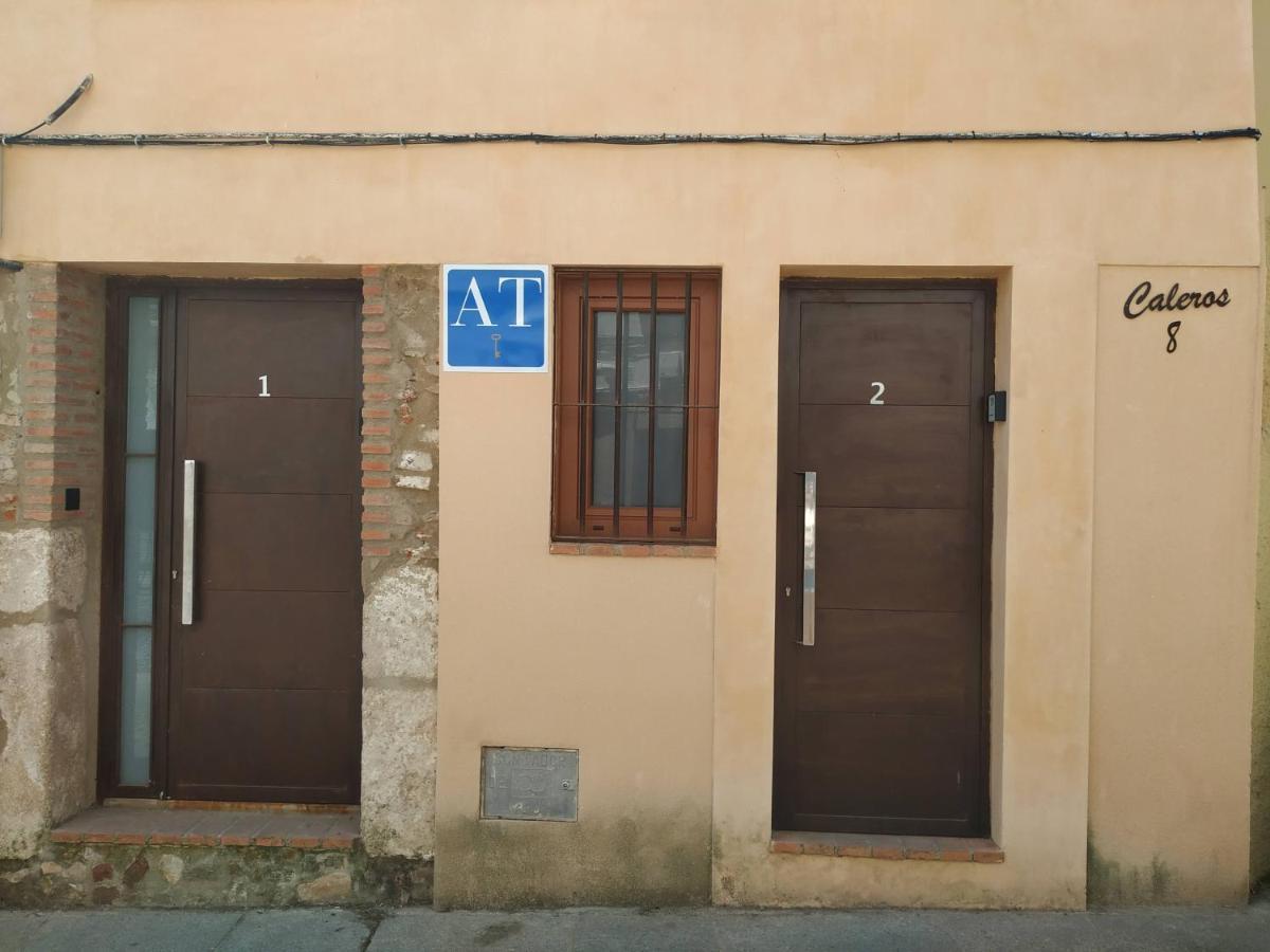 Caleros 8 Estudio - Apartamentos De La Parte Antigua De Caces Buitenkant foto